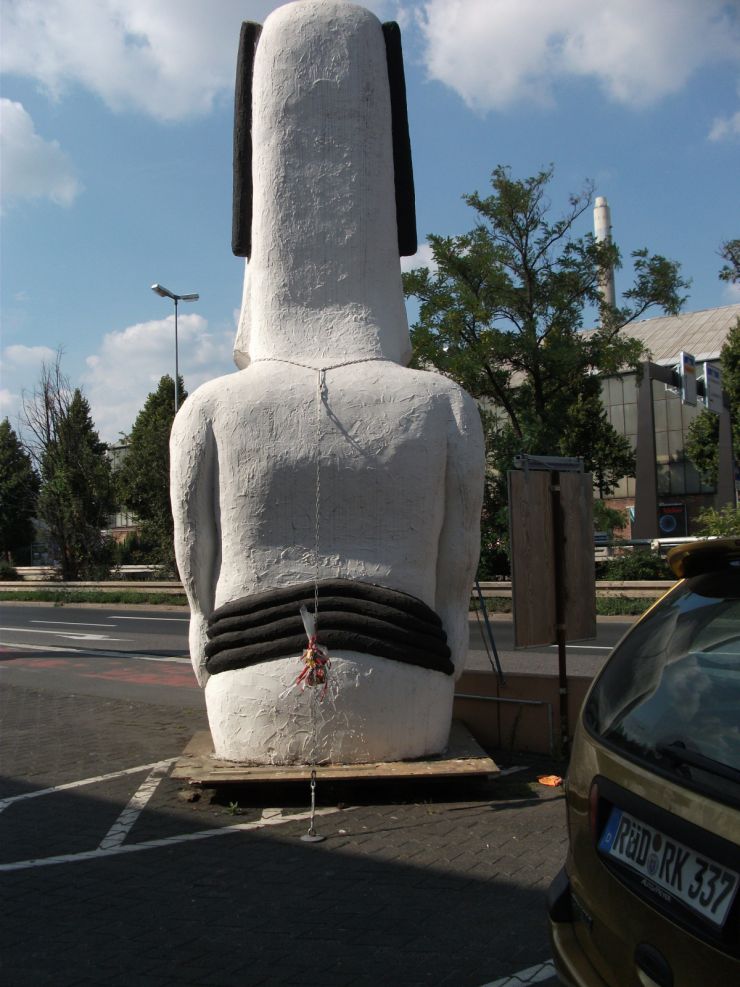 Osterstatue3.JPG